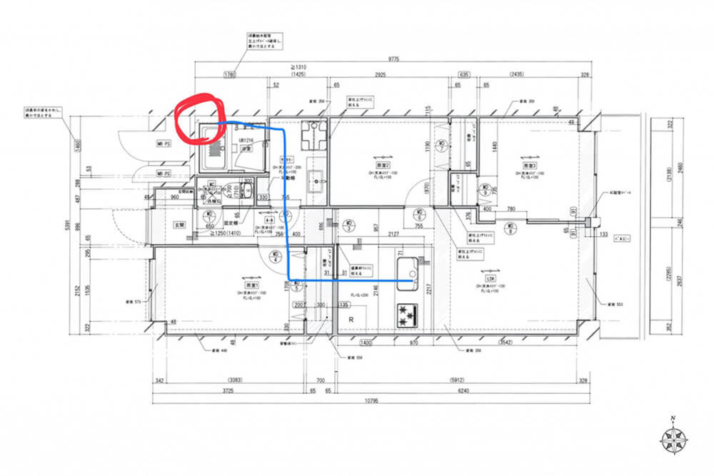 Cuestudioがつくるリノベーション済みマンション物件の工事が始まりました ②現場レポ：配線・配管～床の下地組写真：4+1500